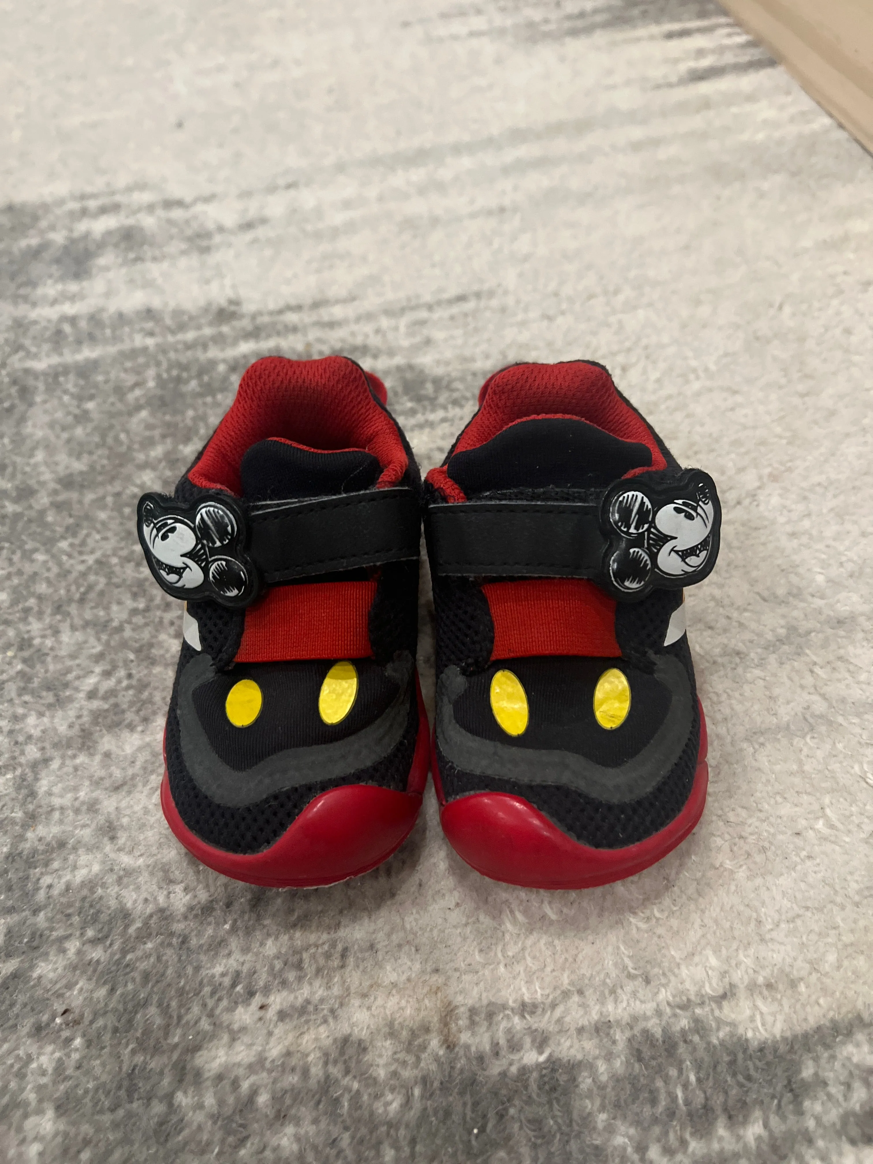 Adidas X Disney Active Play Sneaker 4K , Shoes 4 (Baby: 0-12 mth)