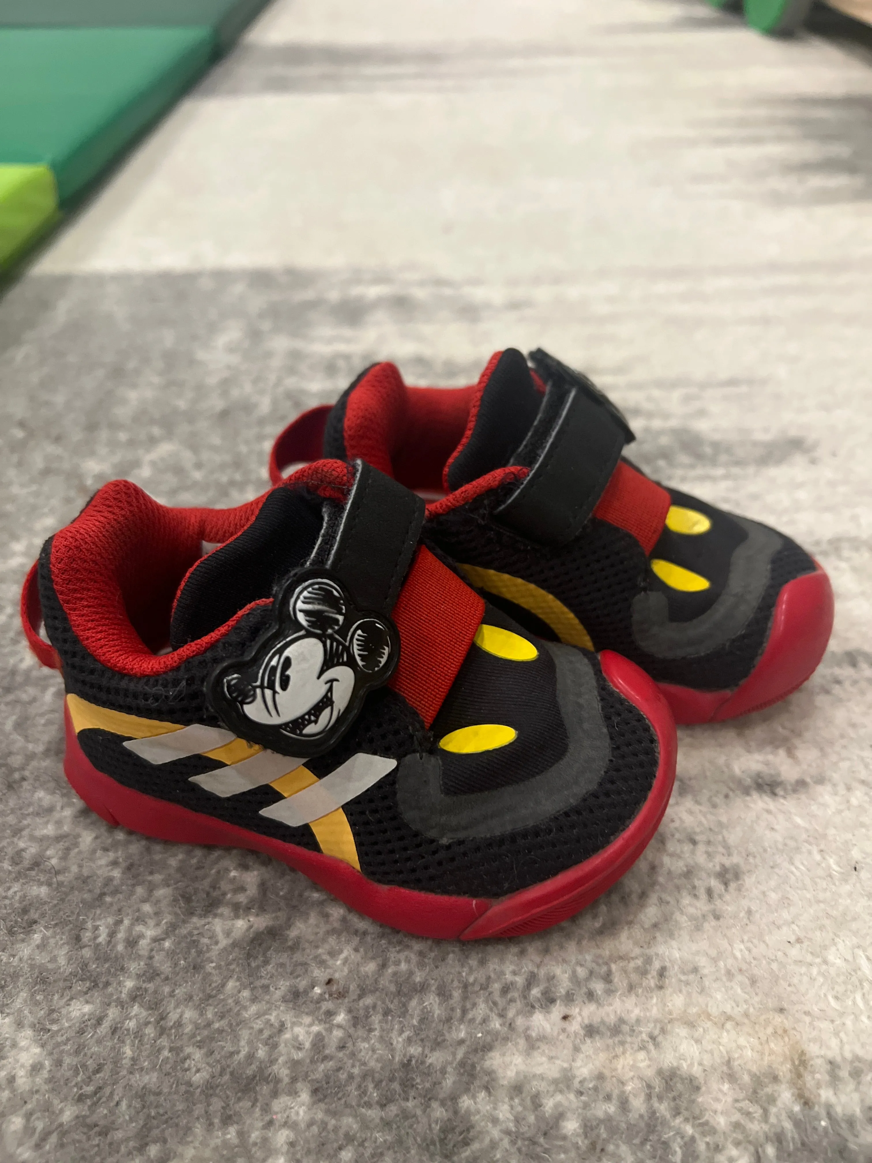 Adidas X Disney Active Play Sneaker 4K , Shoes 4 (Baby: 0-12 mth)