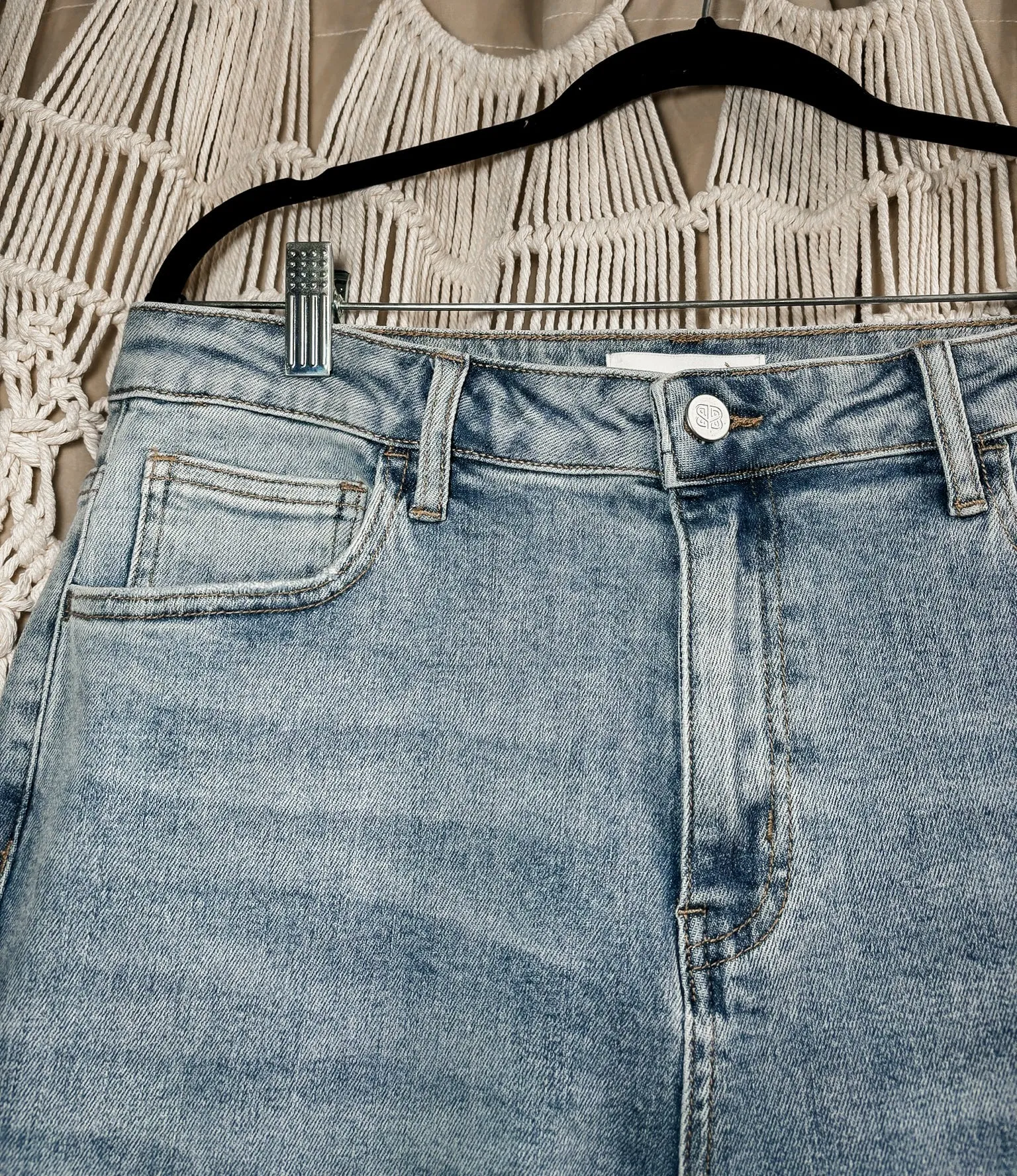 Alexie Straight Leg Cropped Jeans