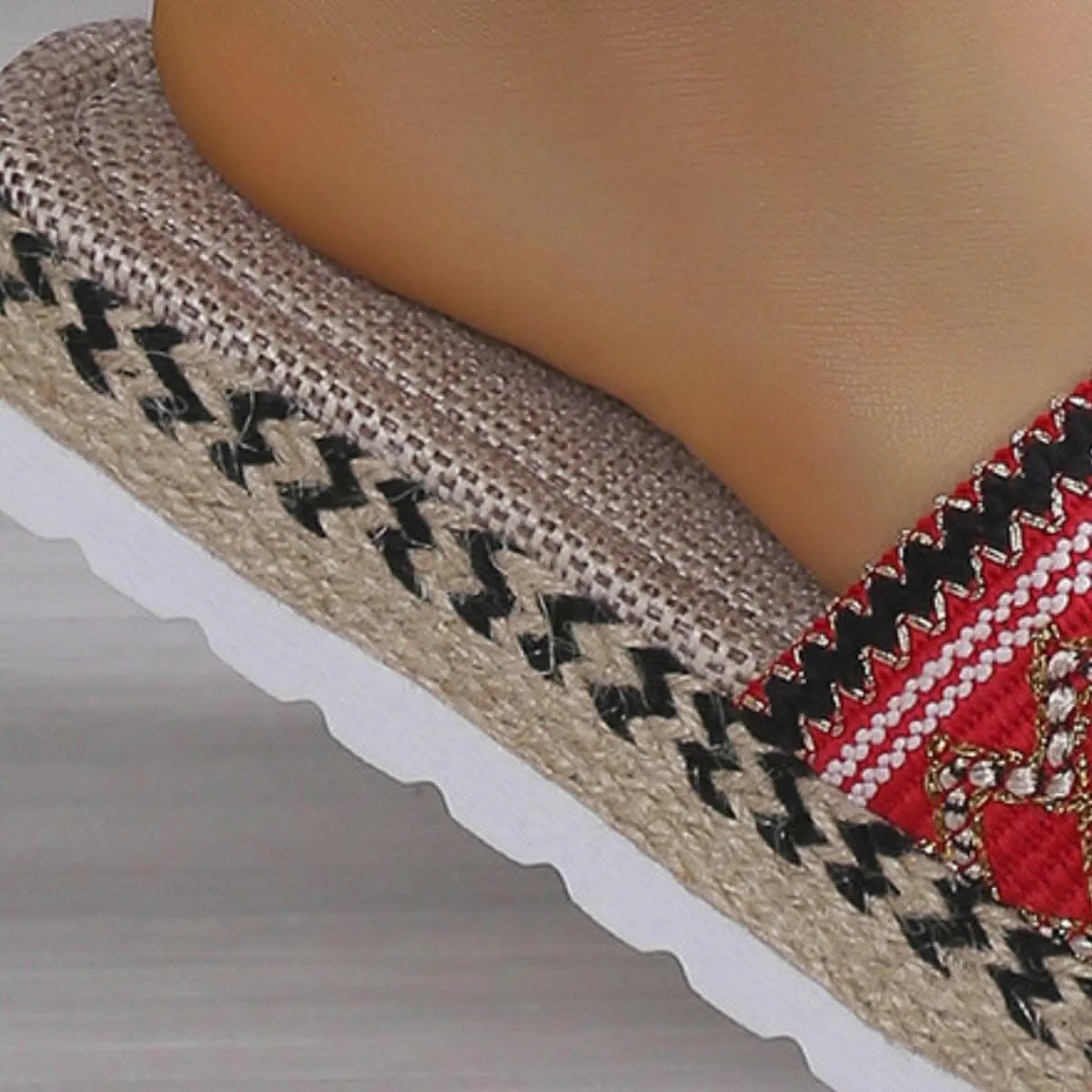 Chic open toe platform sandals