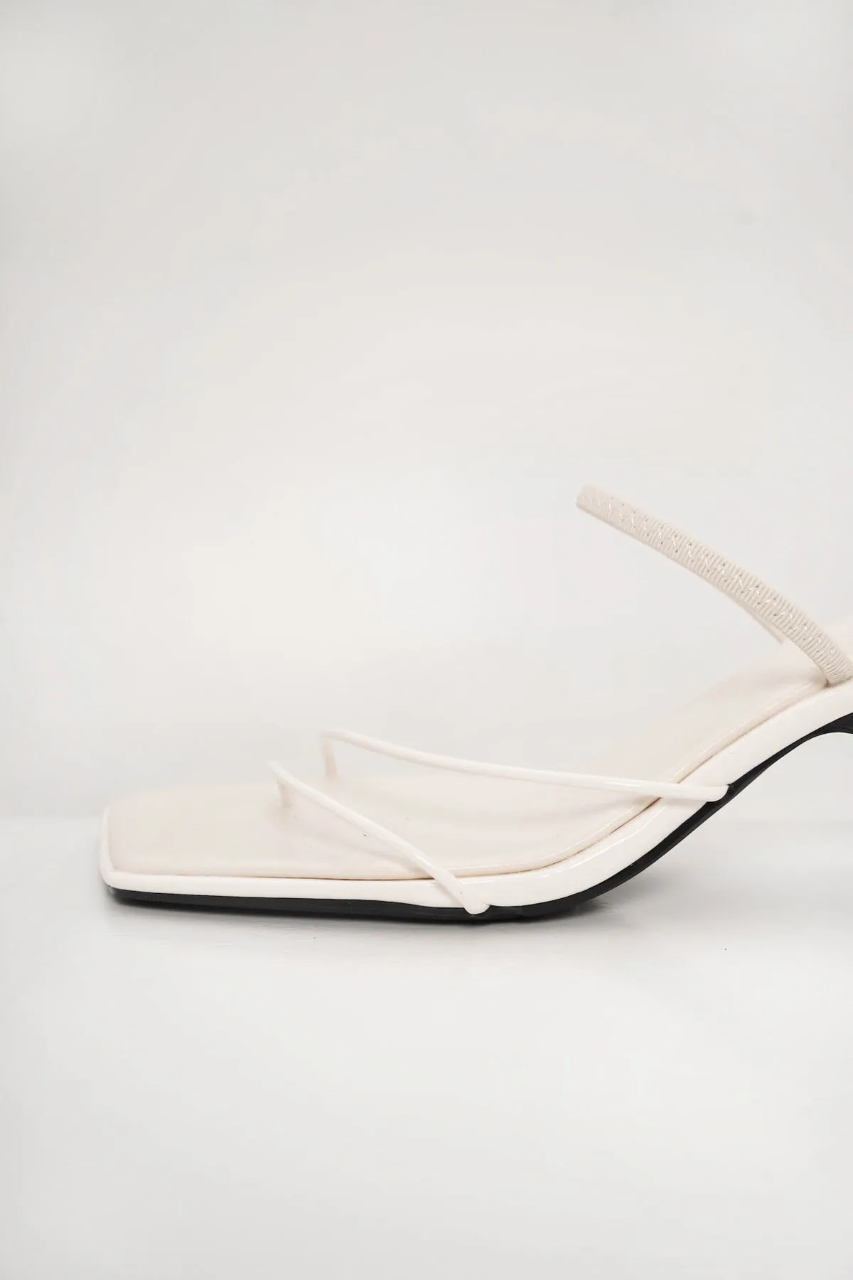 Dante Sandals In White
