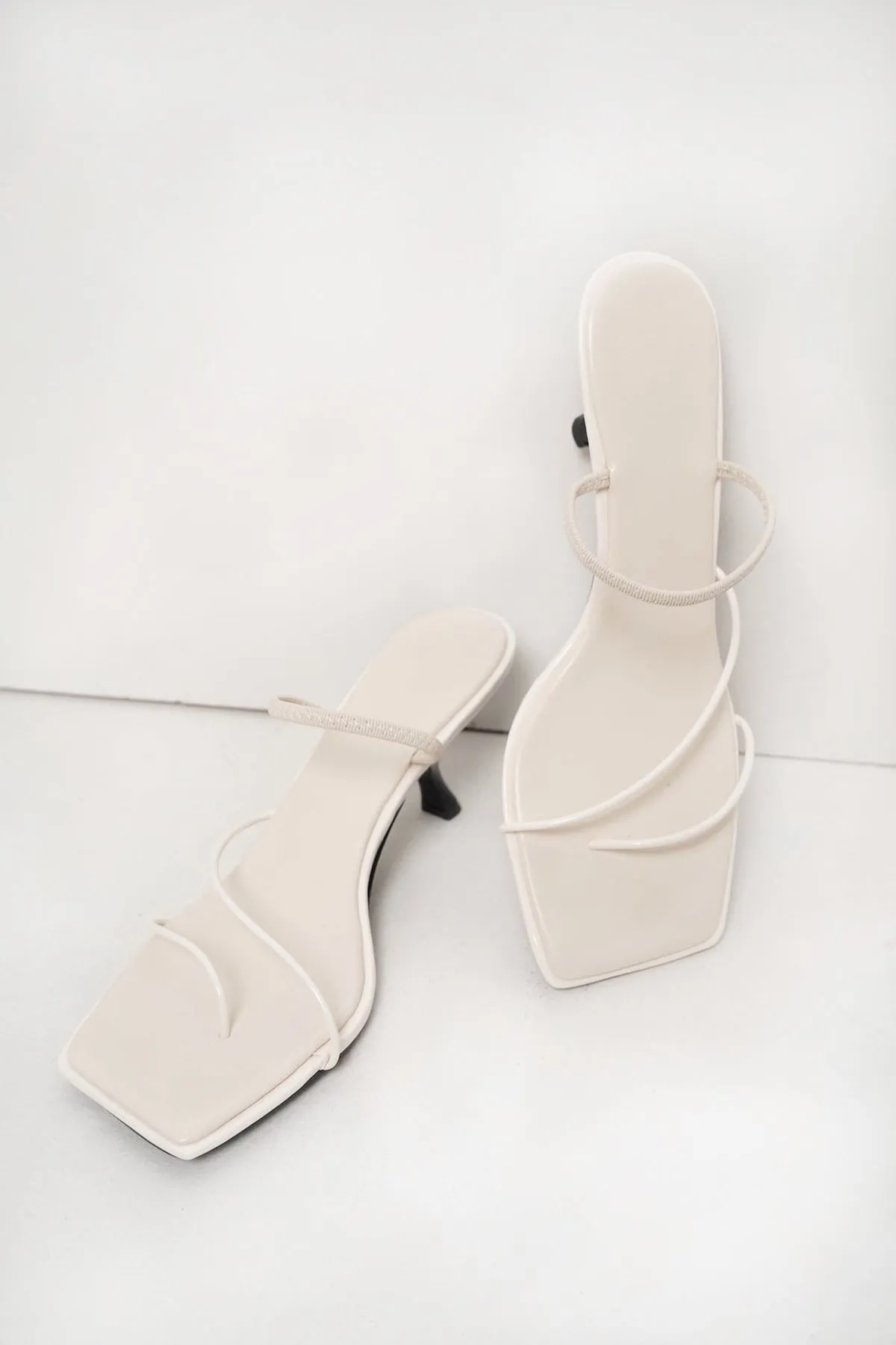 Dante Sandals In White