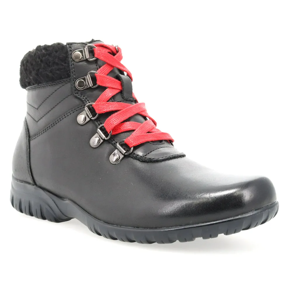 Dasher Winter Round Toe Lace Up Boots