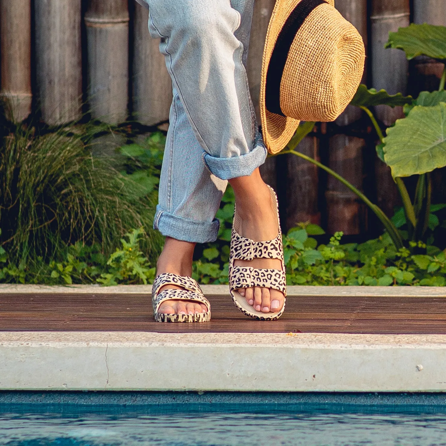 Plaka Genesis 2 Fixed Straps Slides Sandals | Animal Instinct