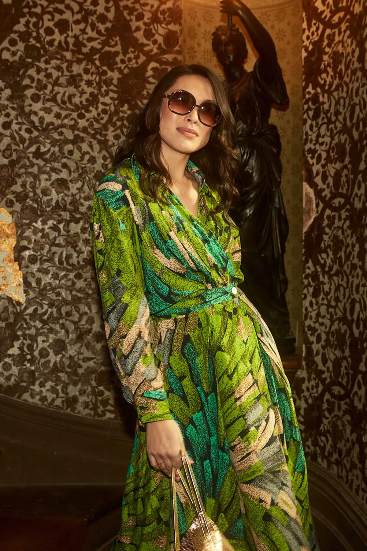 Vivant Parisian Midi Wrap Dress Green in Viscose